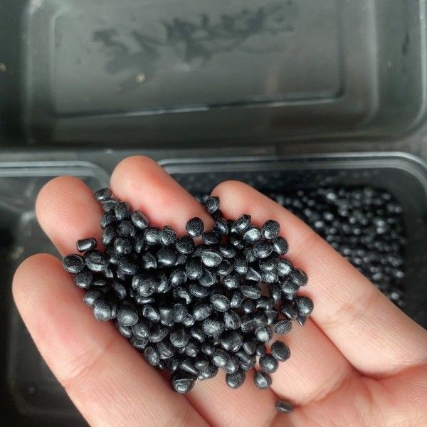 High Elongation Plastic Black Masterbatch 2-4g/10min Melt Index 2-3mm Size